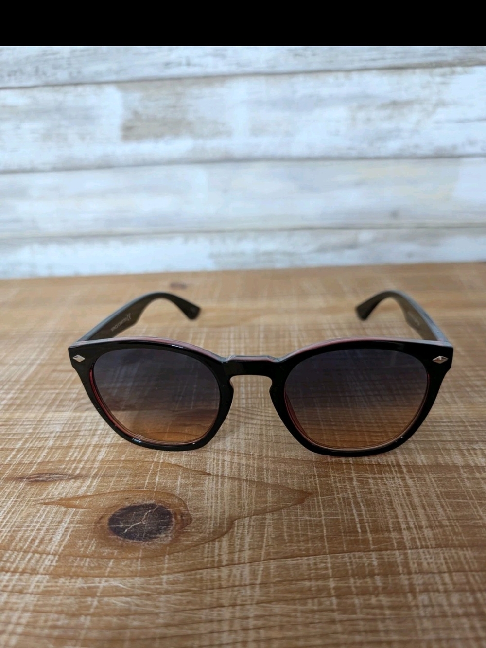 Vince Camuto Black Frame Sunglasses with Brown Gradient Lenses